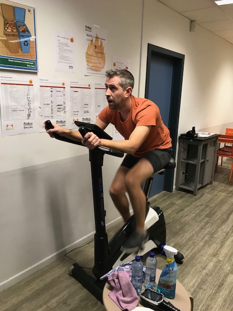 fietsende sapa medewerker