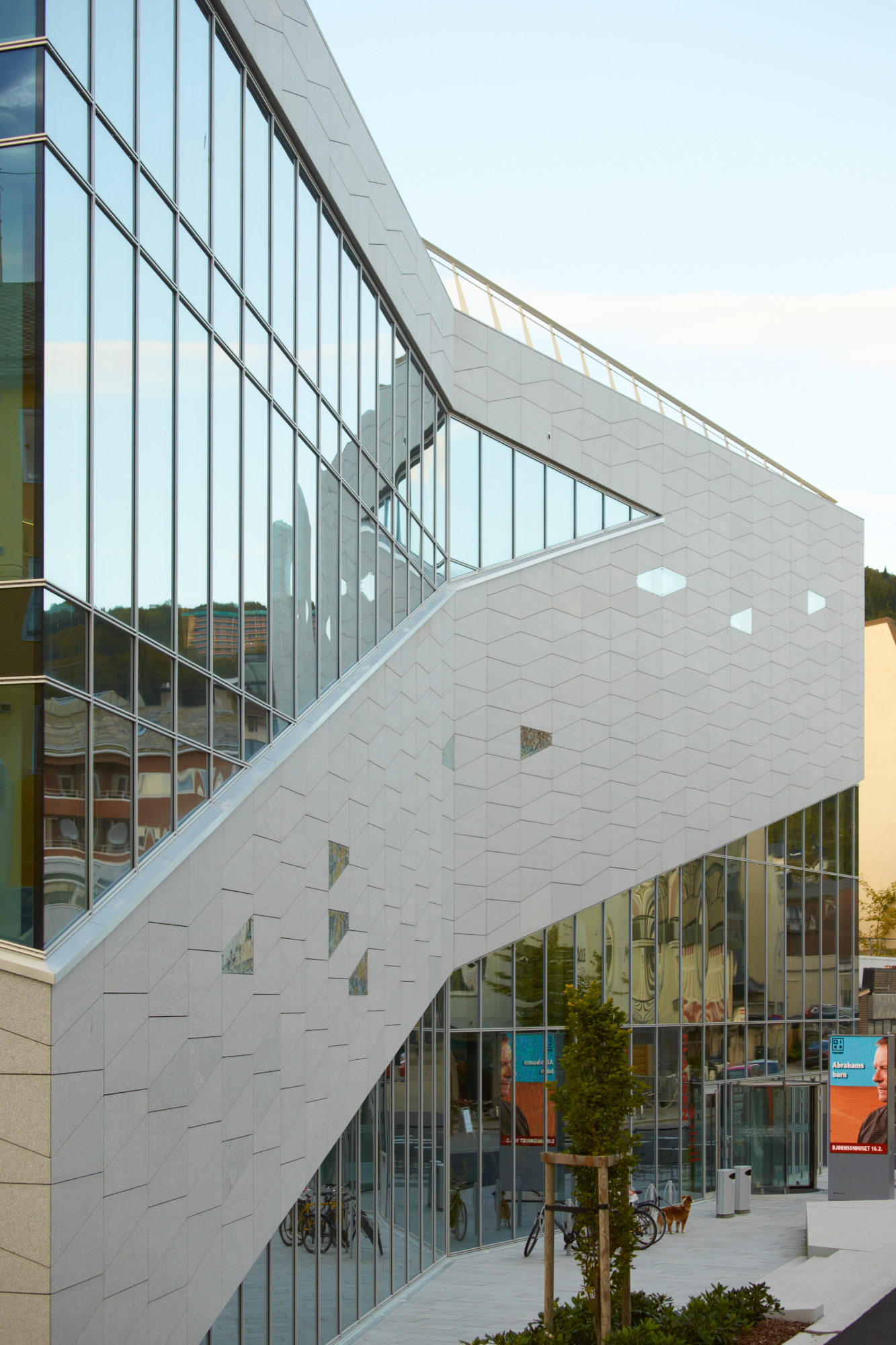 plassen-cultural-centre-molde